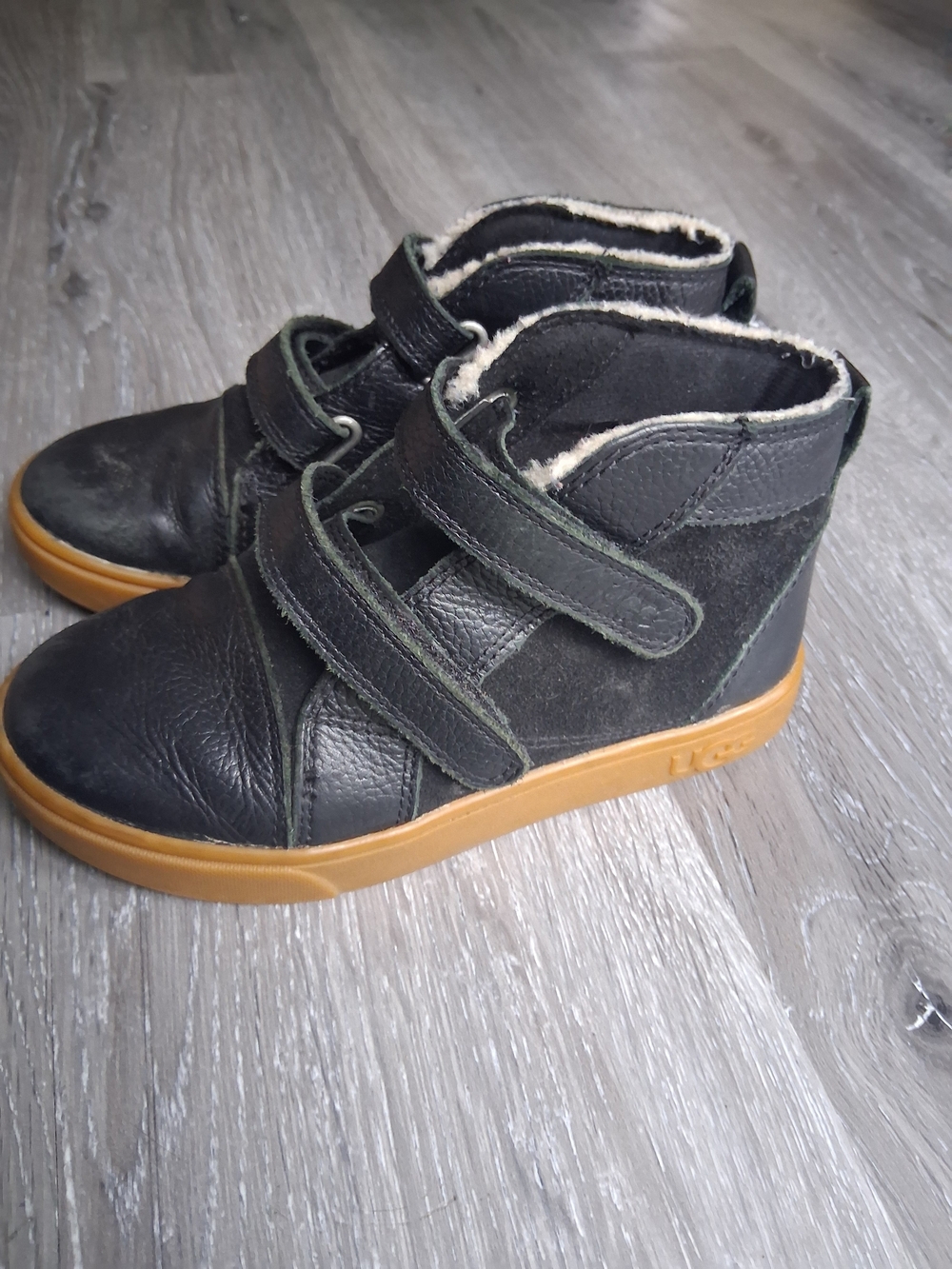 UGG Kids Boys' Rennon II Black Leather Suede High-Top Boots Size 12